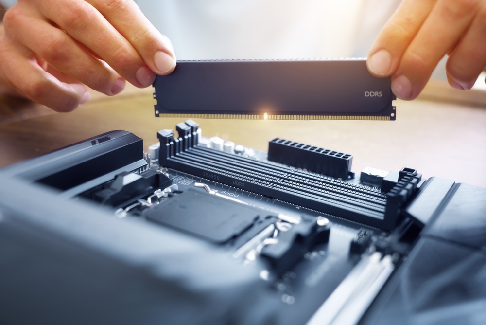 Ugradnja DDR5 RAM memorije na matičnu ploču računara